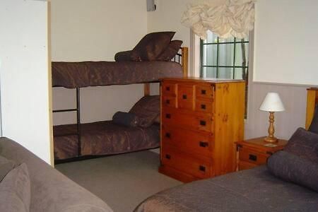 Вилла Private Seaside Couples Hideaway Кака-Пойнт Экстерьер фото